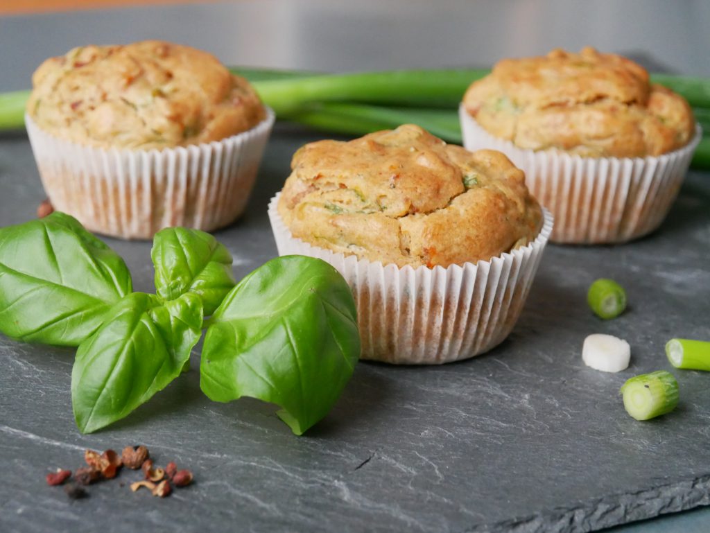 Herzhafte entovegane Muffins mit getrockneten Tomaten - Food Insects
